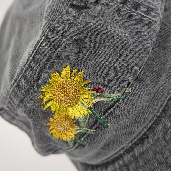 VINTAGE Gray Wash Embroidered Sunflower Bucket Hat - Picture 3 of 6